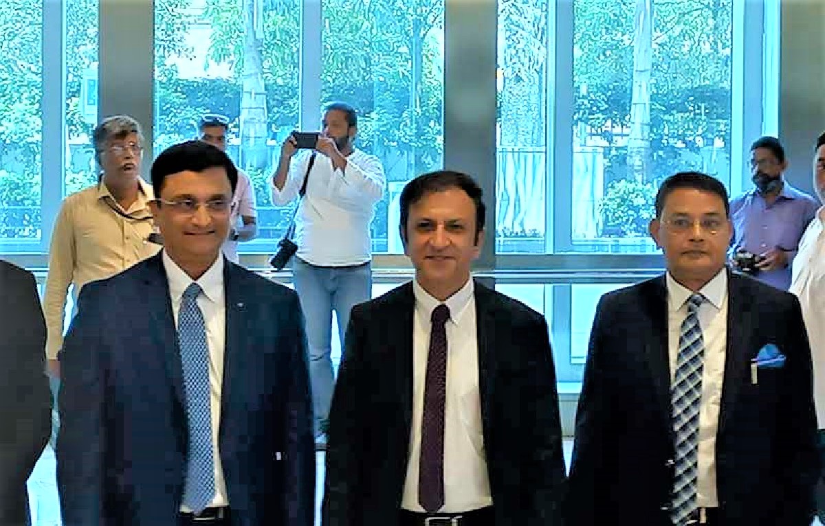 Chiec-thang-may-lon-nhat-the-gioi5