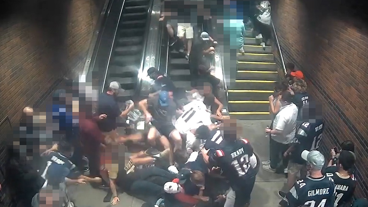 Nhung-su-that-%E2%80%98thu-vi-ve-tai-nan-thang-cuon-1