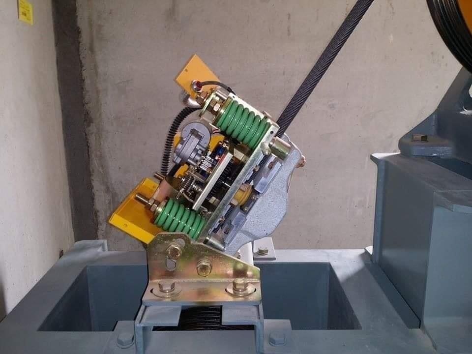 Thiết bị UCMP cho thang máy phòng ngừa tuyệt đối các tình huống cabin di chuyển ngoài ý muốn